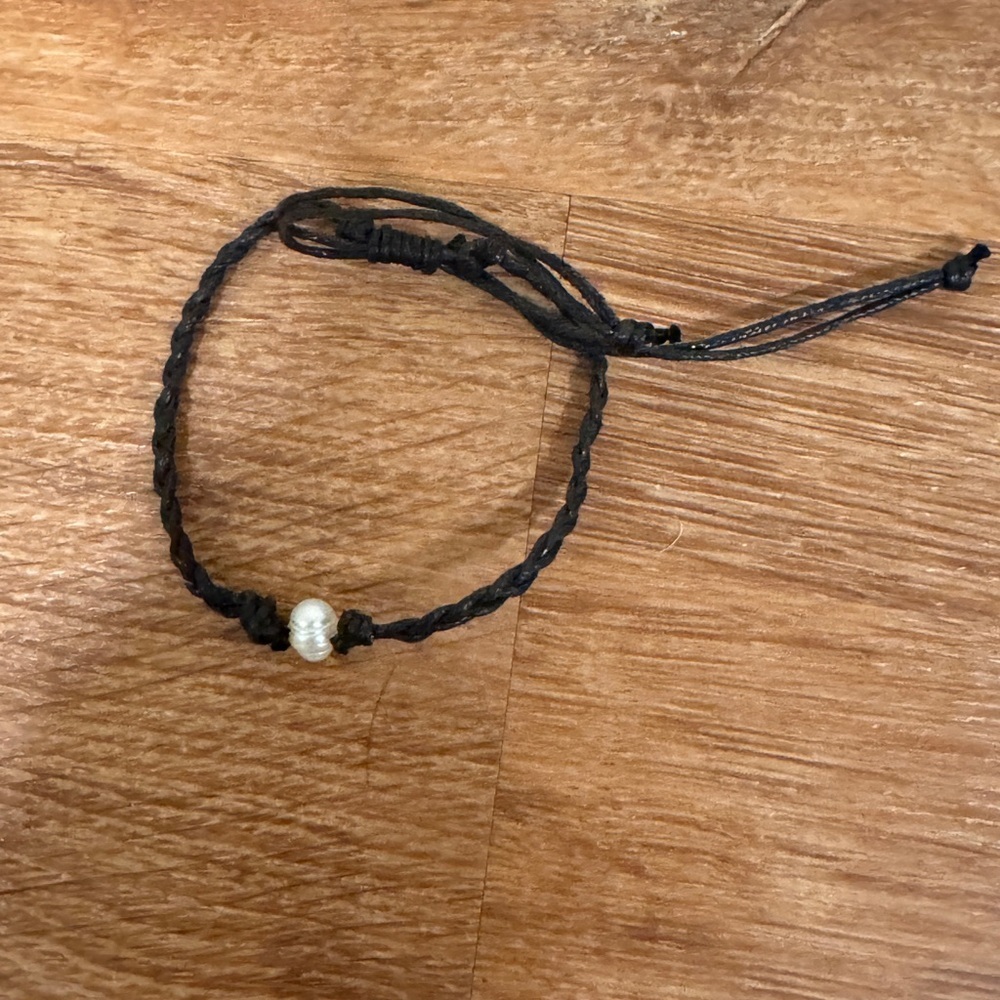 Black Braided Bracelet with Pearl Accent​​